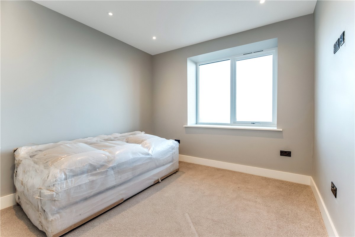 2 bedroom Flat, Farne House, 12 Crewe Street, NE68 - Available, Image 10