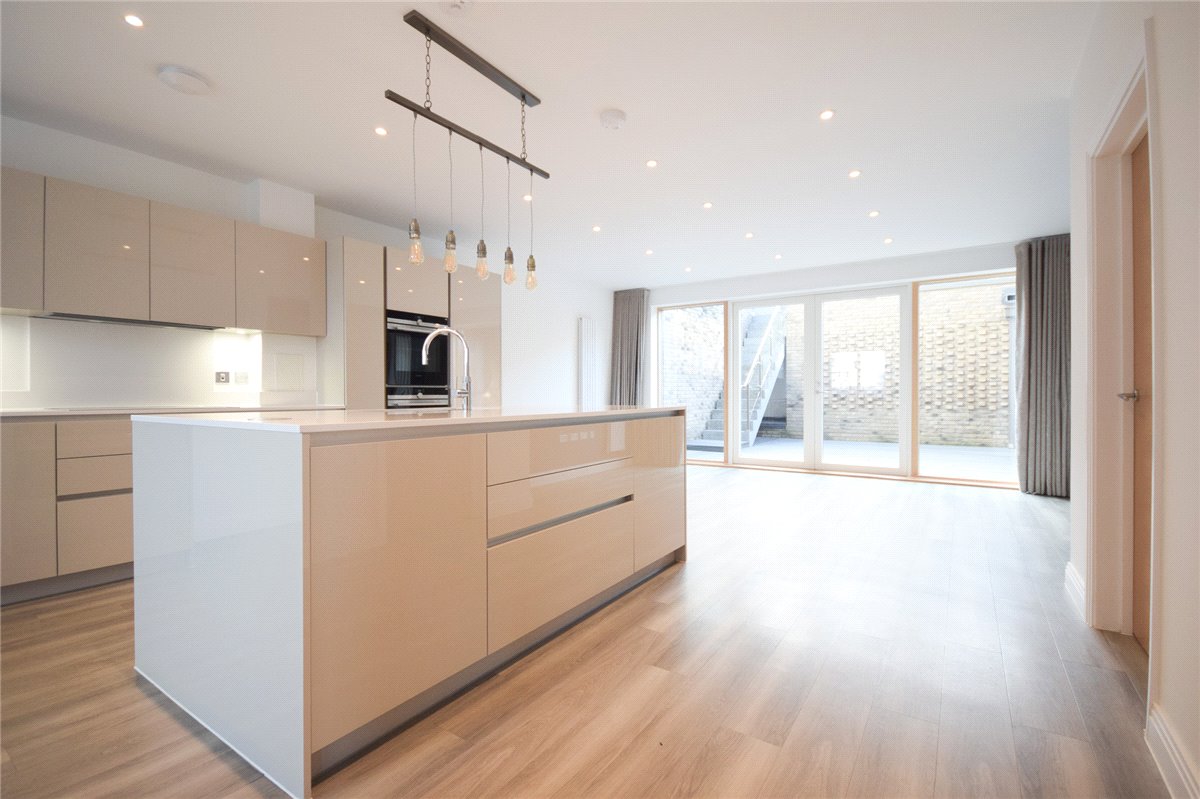 5 bedroom House, Pinnington Close, Trumpington, CB2 - , Image 3