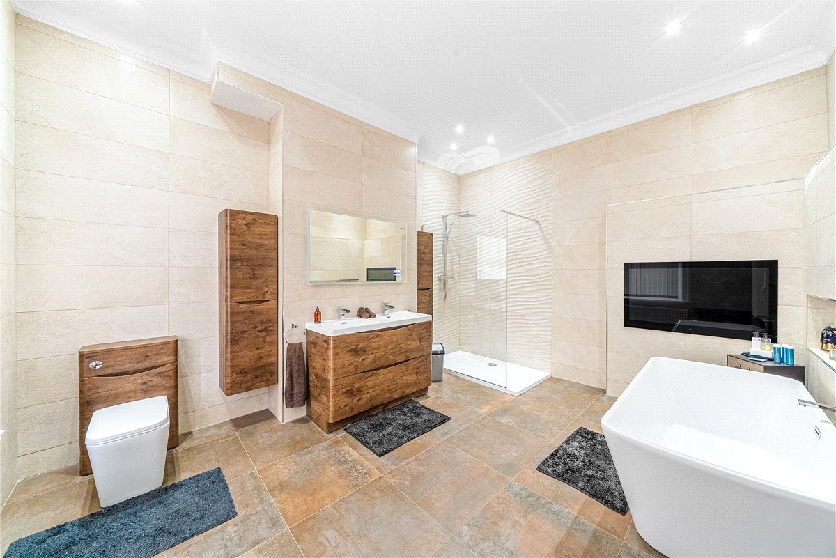 18 bedroom House, Wold Road, Nafferton, YO25 - Available, Image 27