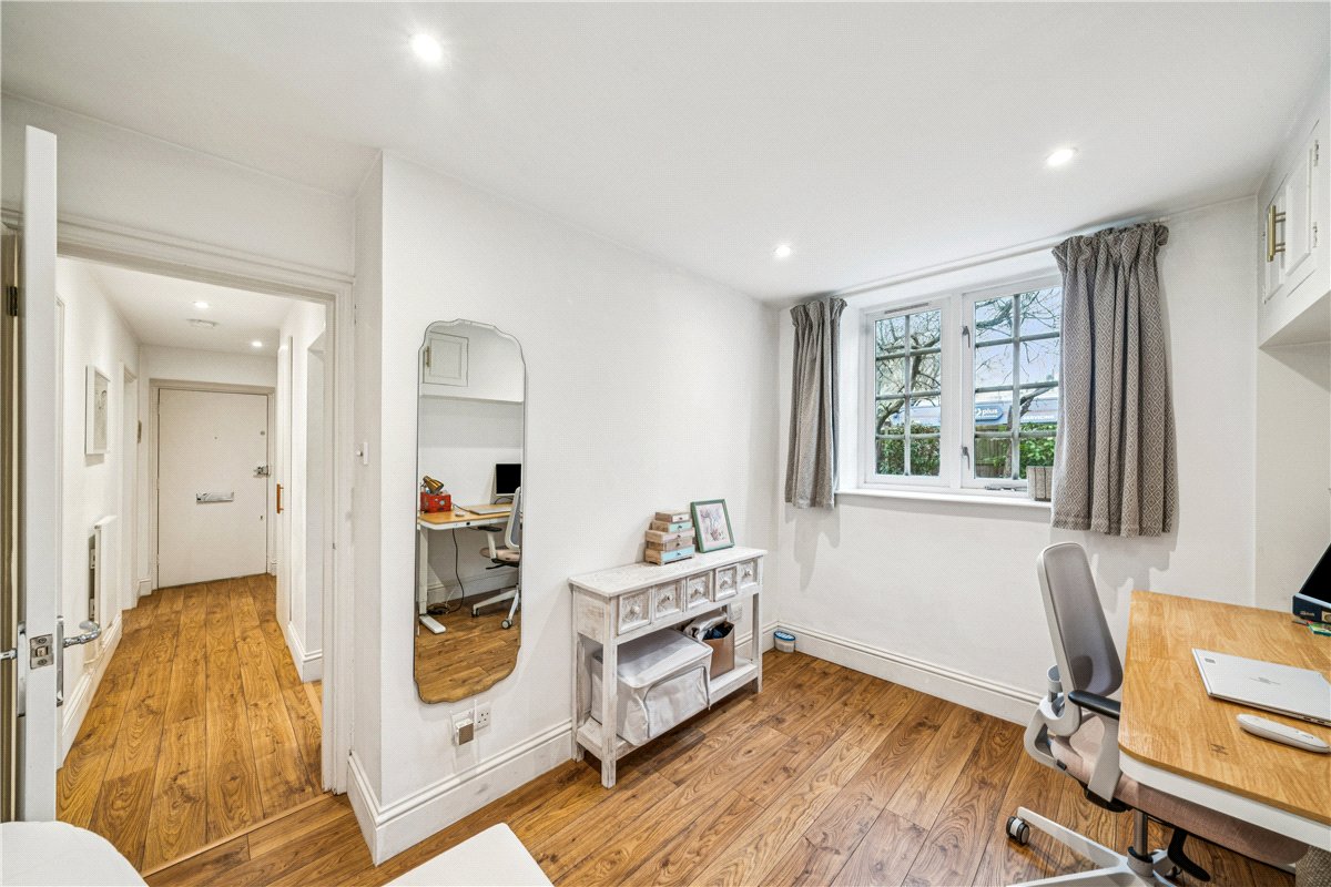 2 bedroom Flat, Frogmore, London, SW18 - Sold, Image 9