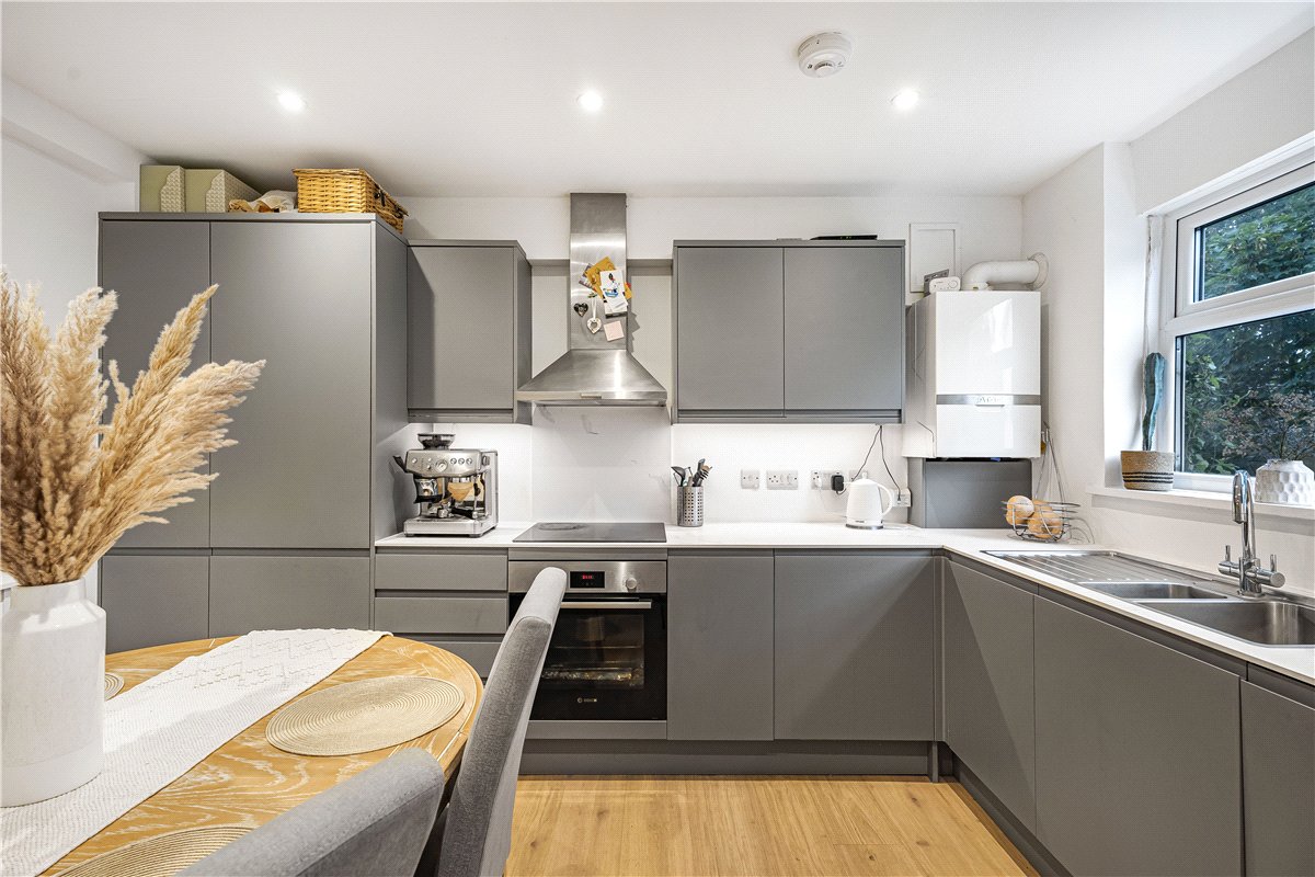 2 bedroom Maisonette, Mill Street, Eynsham, OX29 - Available