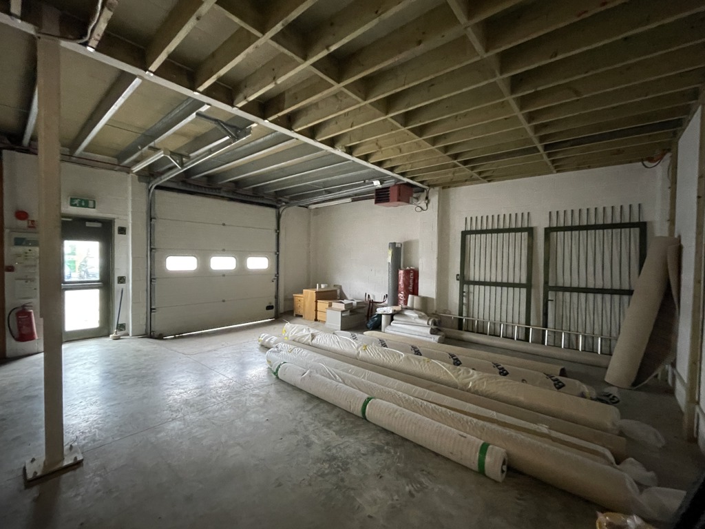 1566 Sq Ft, Unit 8 Glenmore Business Centre, Witney, OX29 - Available, Image 1