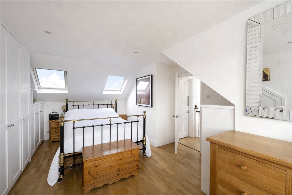 5 bedroom House, Ellerton Road, London, SW18 - Sold, Image 3