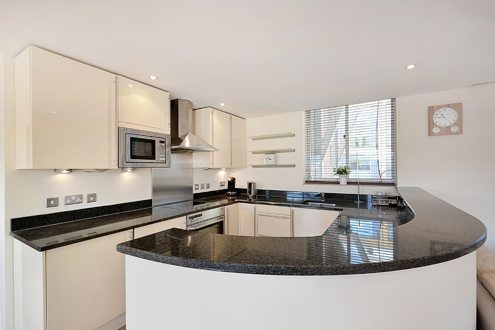 2 bedroom Flat, James Street, Marylebone, W1U - Let Agreed, Image 7