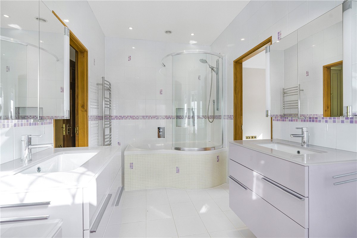 6 bedroom House, Chalk Lane, Hyde Heath, HP6 - Available, Image 18