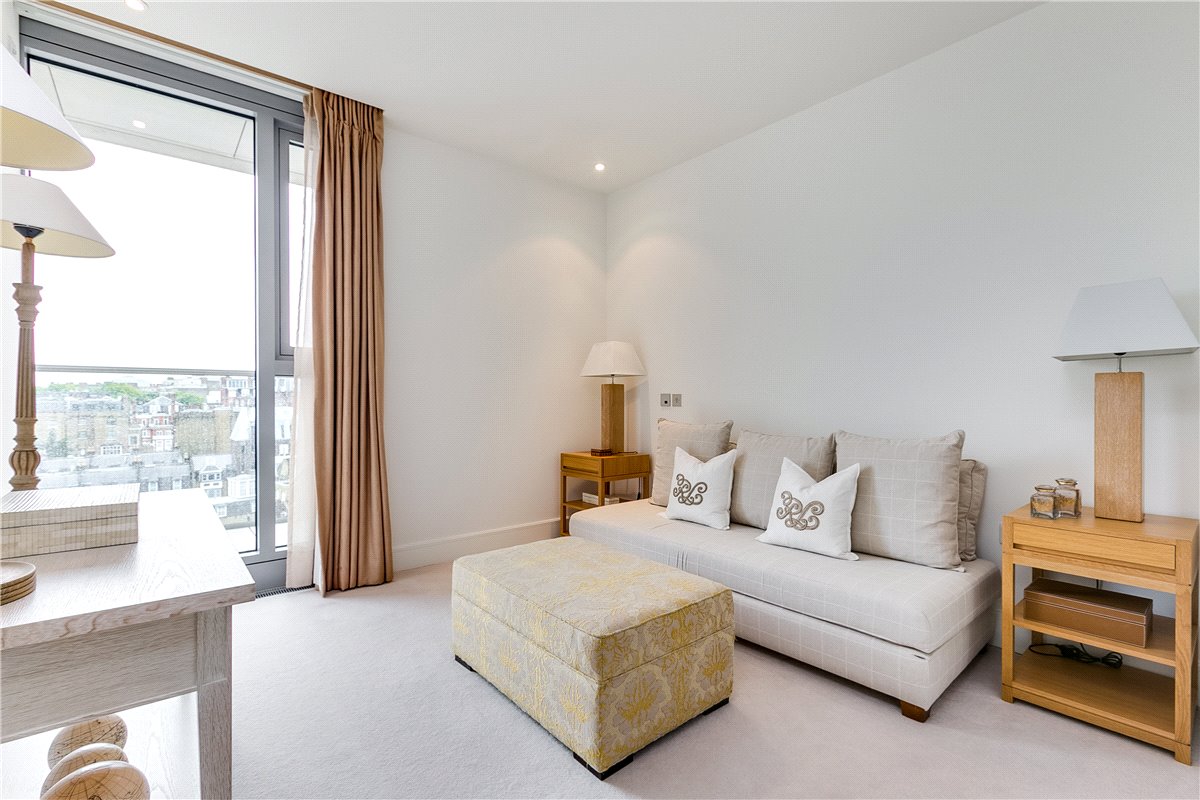 3 bedroom Flat, Knightsbridge, London, SW7 - Available, Image 12