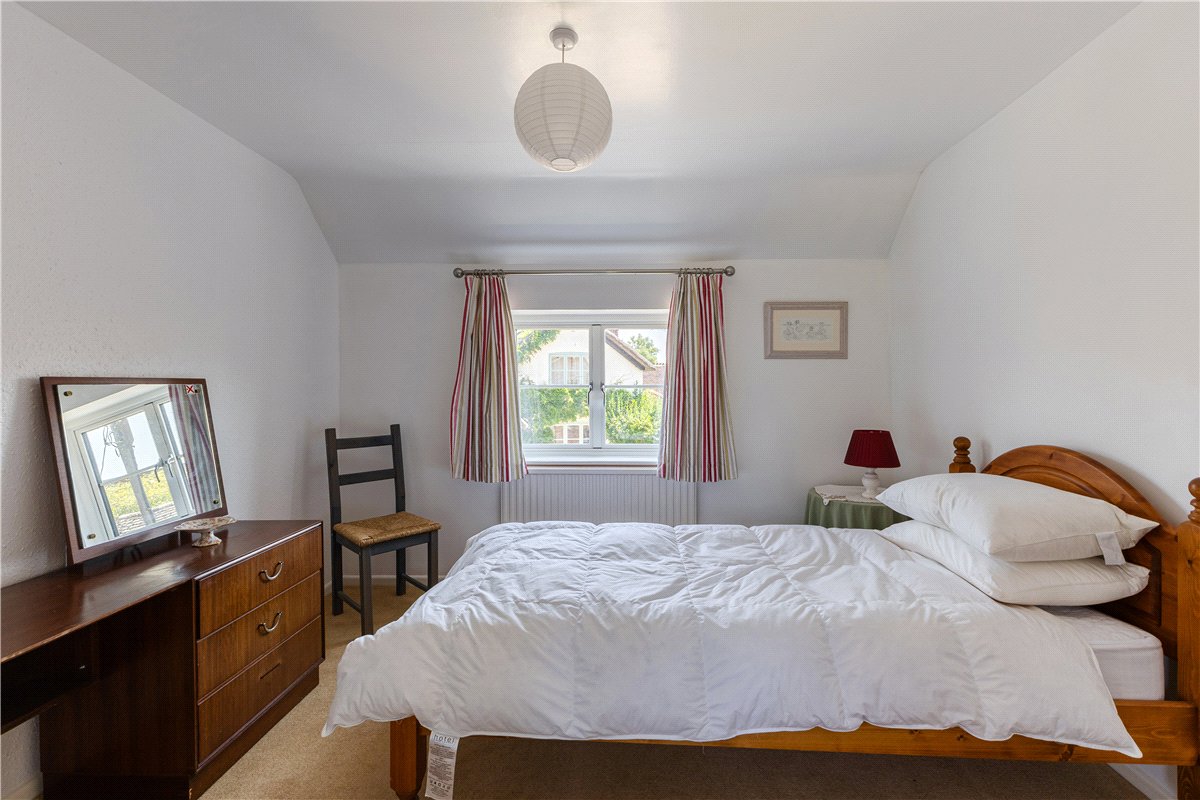 6 bedroom House, Mill Lane, Ramsbury, SN8 - Available, Image 15
