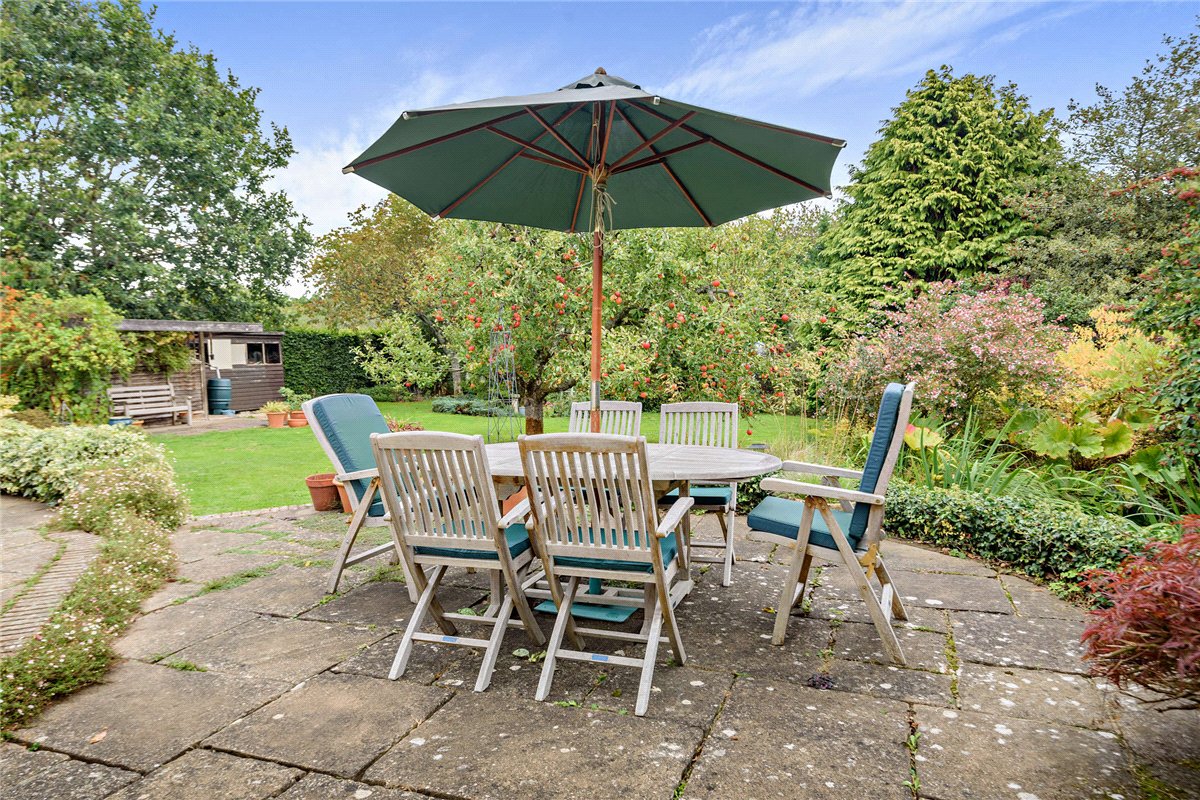 5 bedroom Bungalow, Long Grove, Upper Bucklebury, RG7 - Available, Image 18