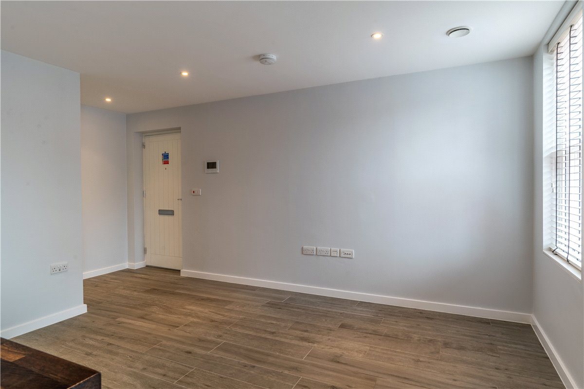 1 bedroom Flat, Great Eastern Street, Cambridge, CB1 - Sold, Image 2