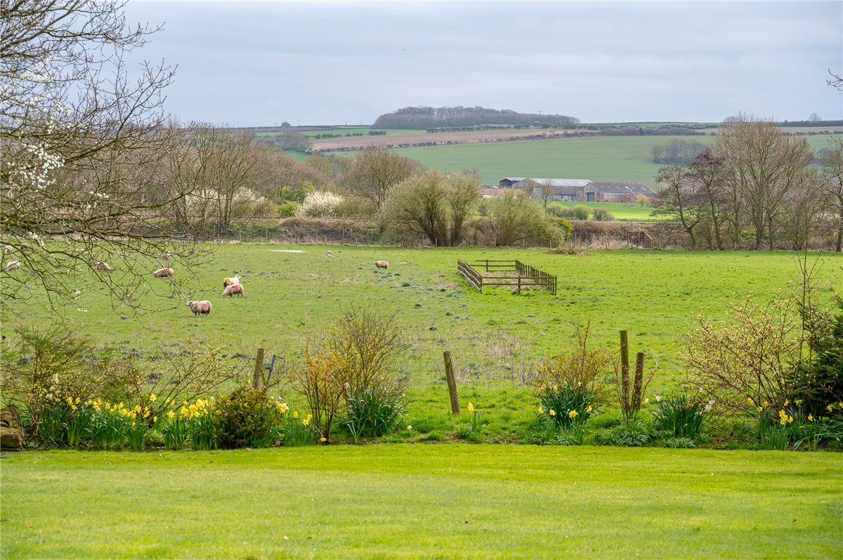 7 bedroom House, Main Street, Gristhorpe, YO14 - Sold, Image 9