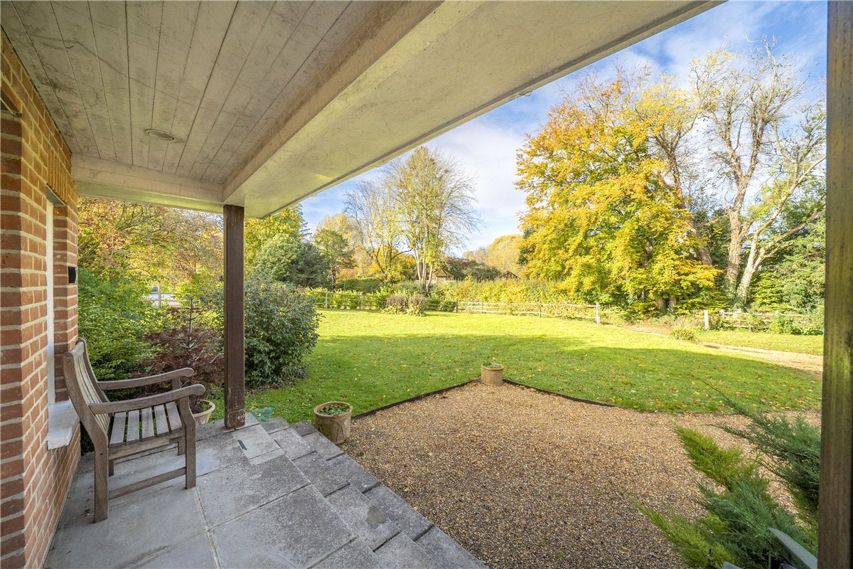 4 bedroom House, Rookery Lane, Broughton, SO20 - Sold, Image 2