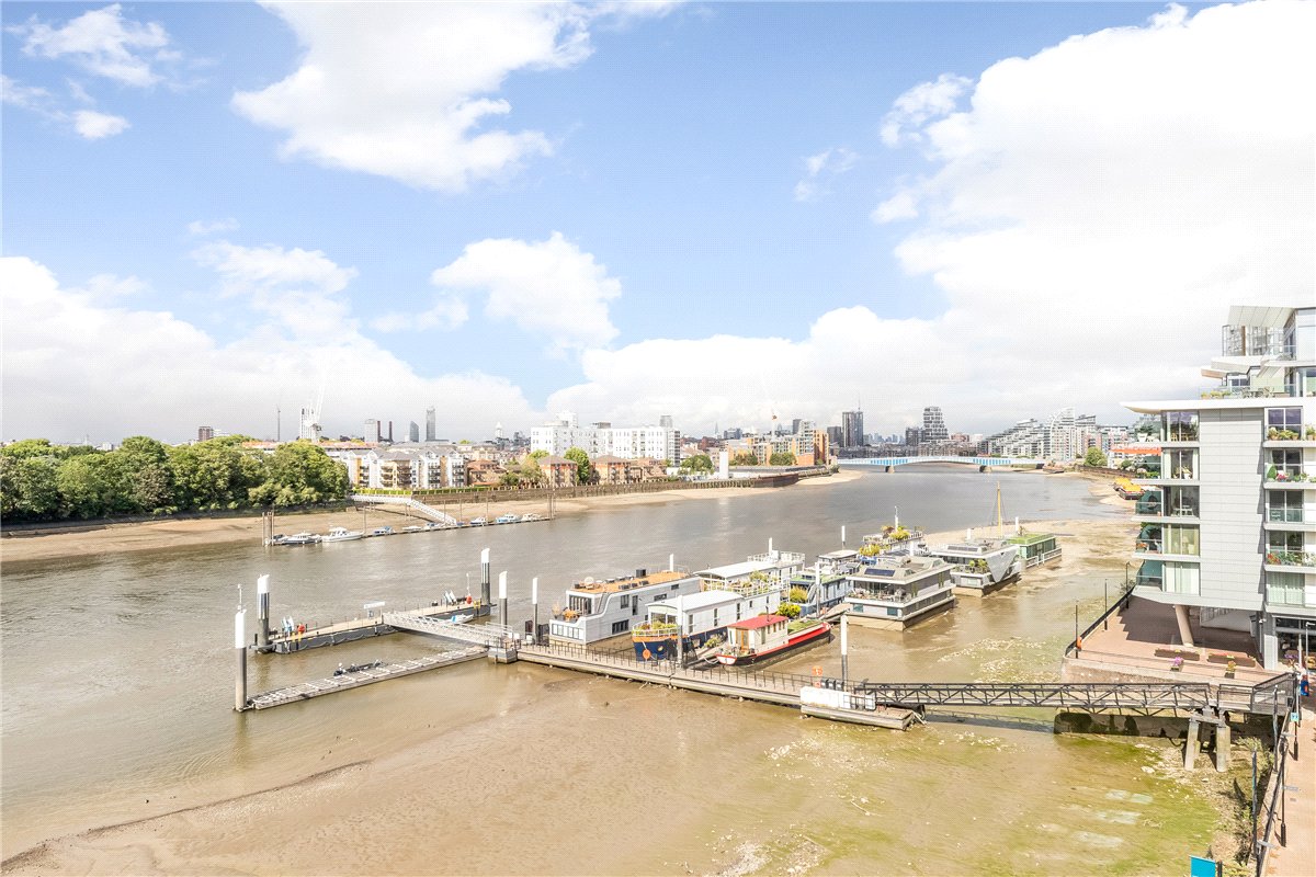 3 bedroom Flat, Point Pleasant, London, SW18 - Available, Image 2