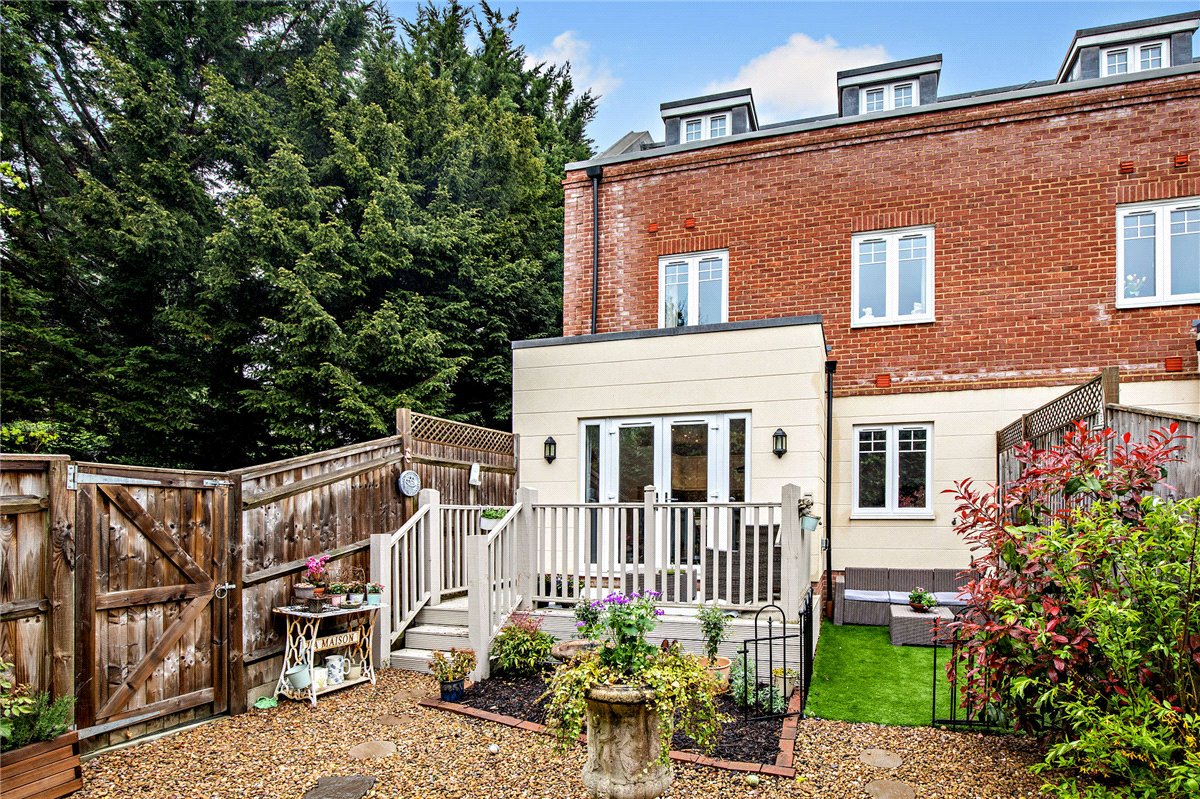 5 bedroom House, The Dolmans, Shaw, RG14 - Sold, Image 21