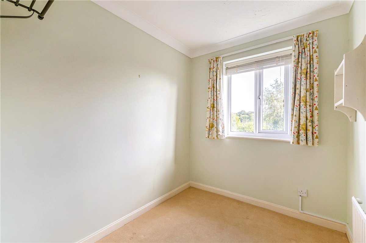 5 bedroom House, Edwards Meadow, Marlborough, SN8 - Available, Image 9