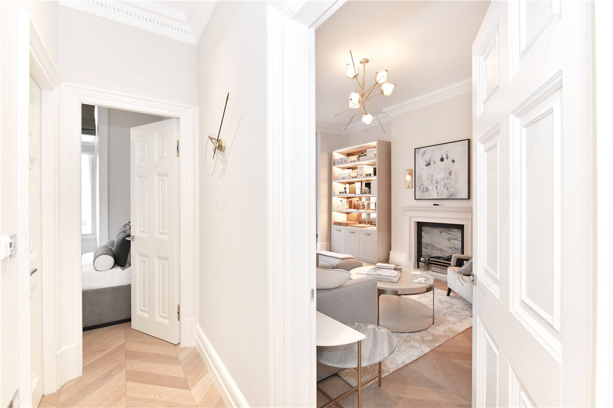 2 bedroom Flat, Mount Street, Mayfair, W1K - Available, Image 2
