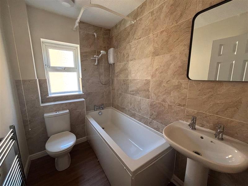 3 bedroom House, Westerton Drive, Bramley, S66 - Available, Image 4