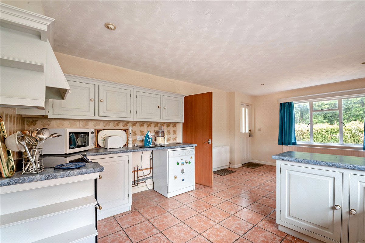 2 bedroom House, Hamstead Marshall, Newbury, RG20 - Available, Image 6
