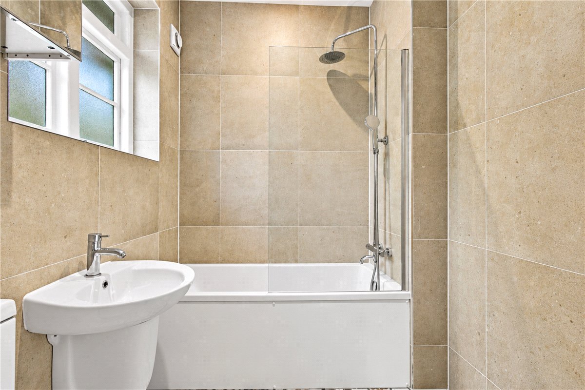 3 bedroom Cottage, Bishops Avenue, London, SW6 - Available, Image 21
