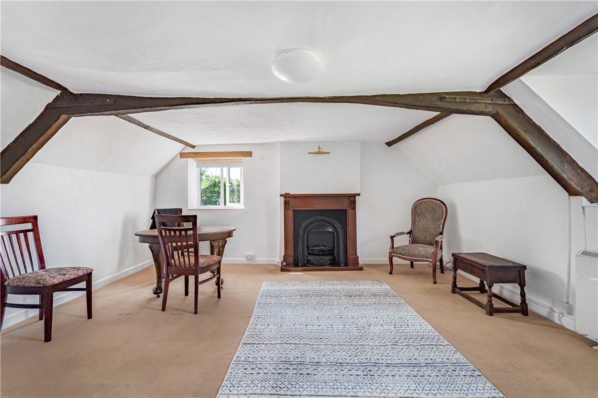2 bedroom Flat, Manor House, Chapel Lane, OX7 - Available, Image 3