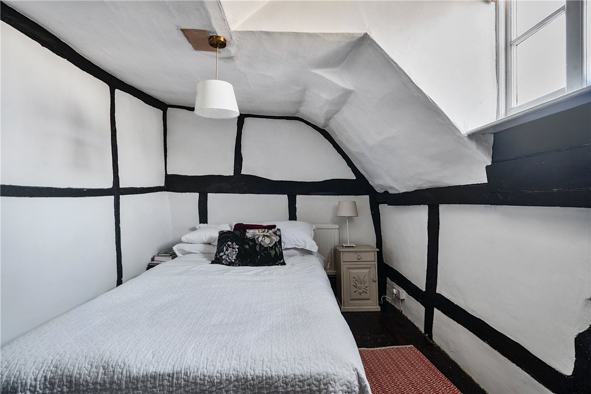 2 bedroom Cottage, St. Martins, Marlborough, SN8 - Available, Image 8