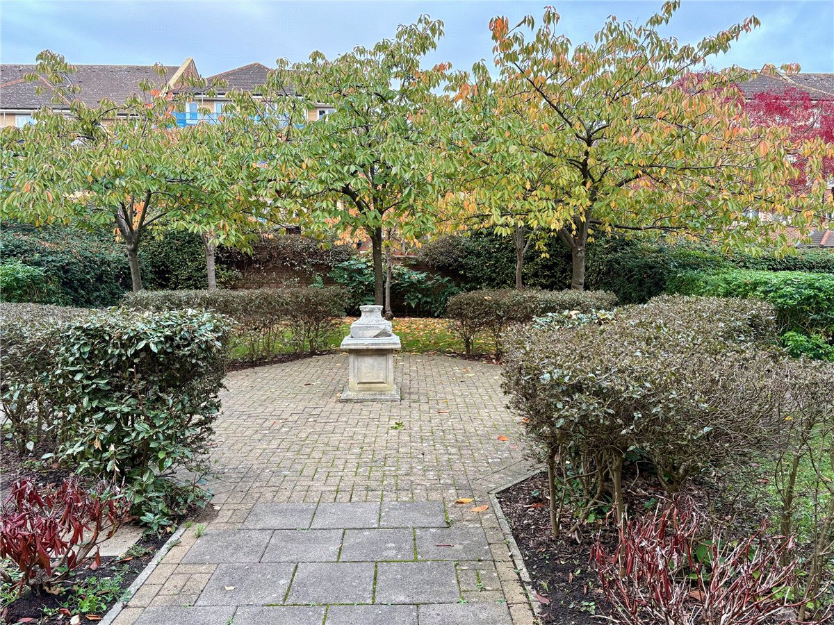 2 bedroom Flat, Roma Court, St. James's Drive, SW12 - Sold STC, Image 2