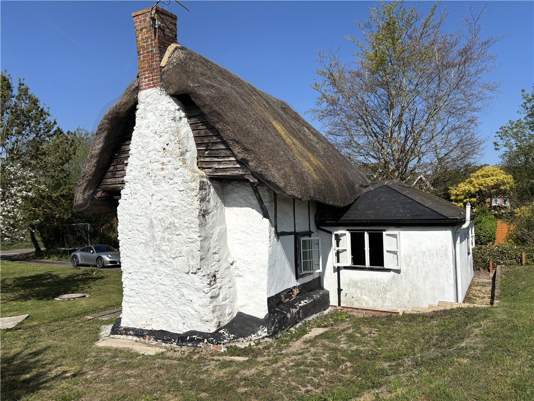 2 bedroom Cottage, Mill Lane, Chalgrove, OX44 - Sold STC, Image 2