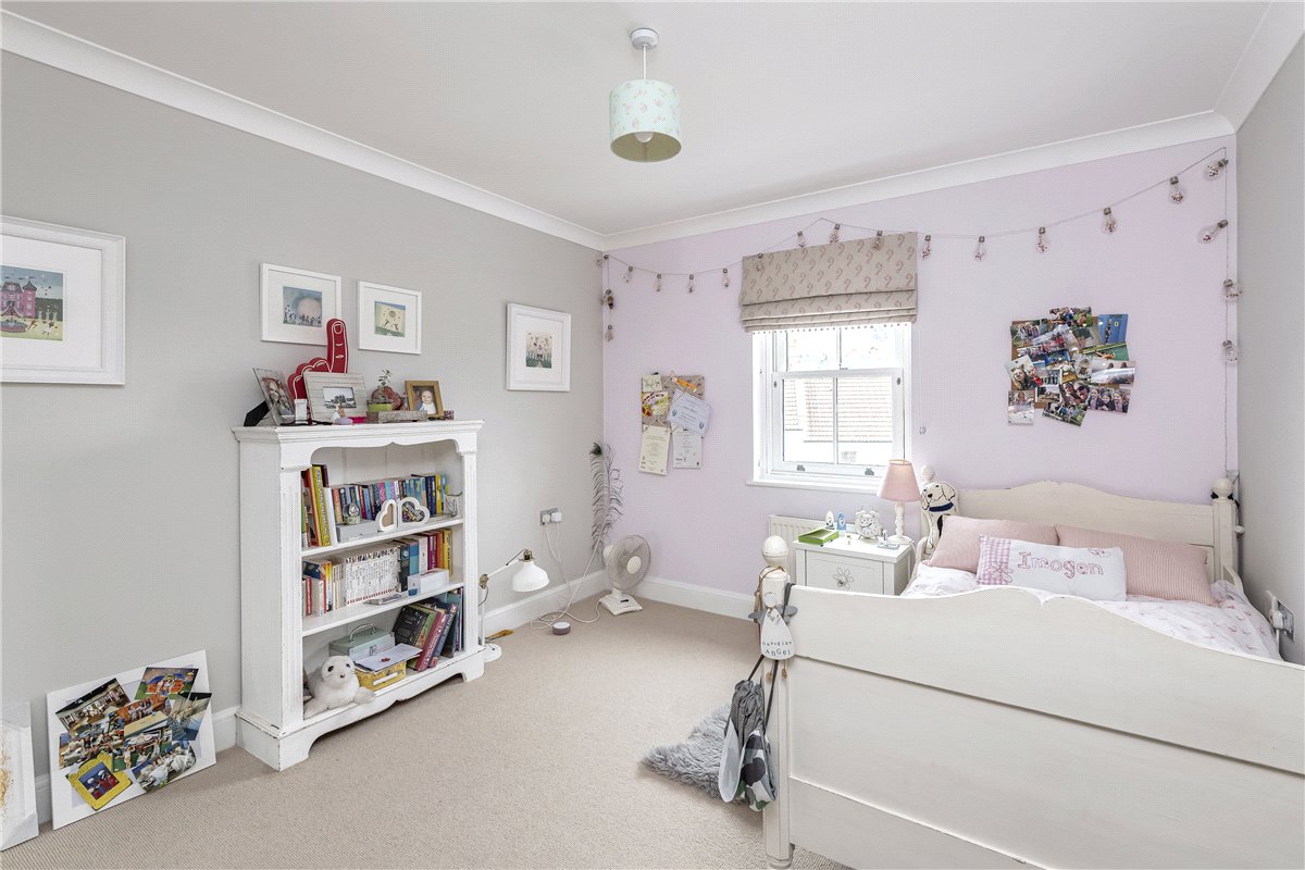 4 bedroom House, Eveleigh Avenue, Bath, BA1 - , Image 12