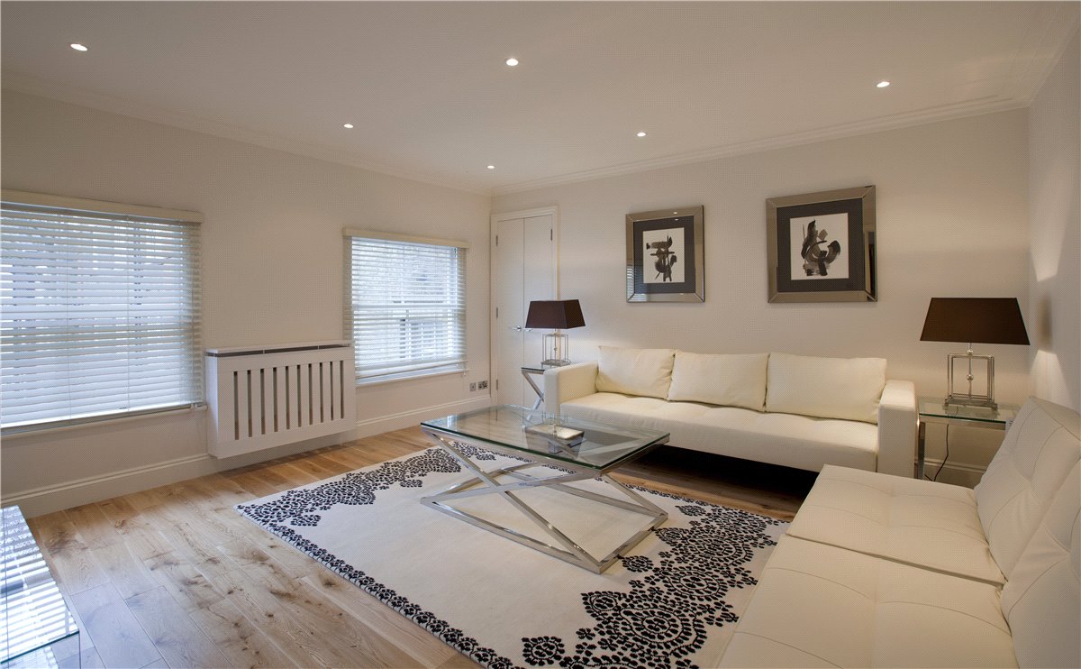 1 bedroom Flat, Grosvenor Hill, Mayfair, W1K - Available