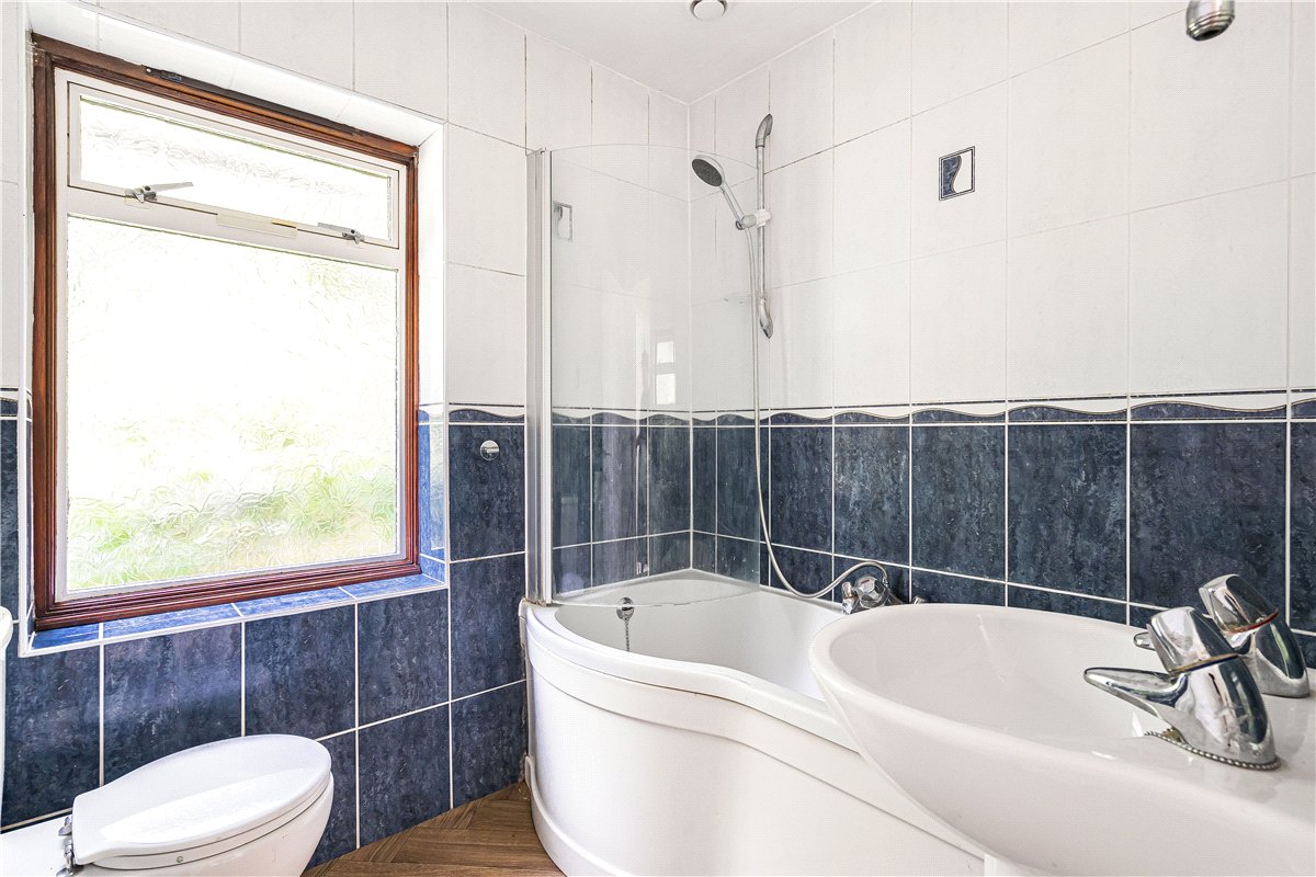 6 bedroom Bungalow, Nash Lee Lane, Wendover, HP22 - Let Agreed, Image 25