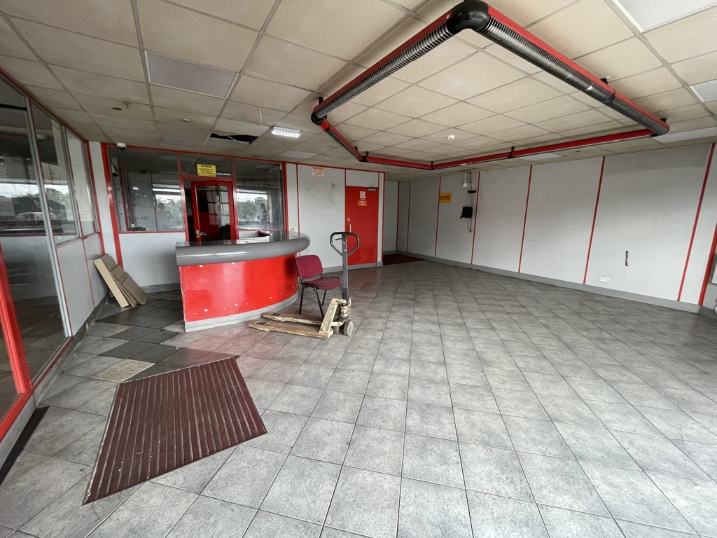 6637 Sq Ft, 302 Abingdon Road Depot, Oxford, OX1 - Available, Image 2