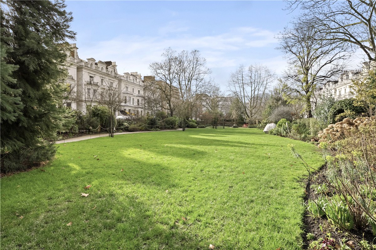 2 bedroom Flat, Pembridge Square, Notting Hill Gate, W2 - Available, Image 18