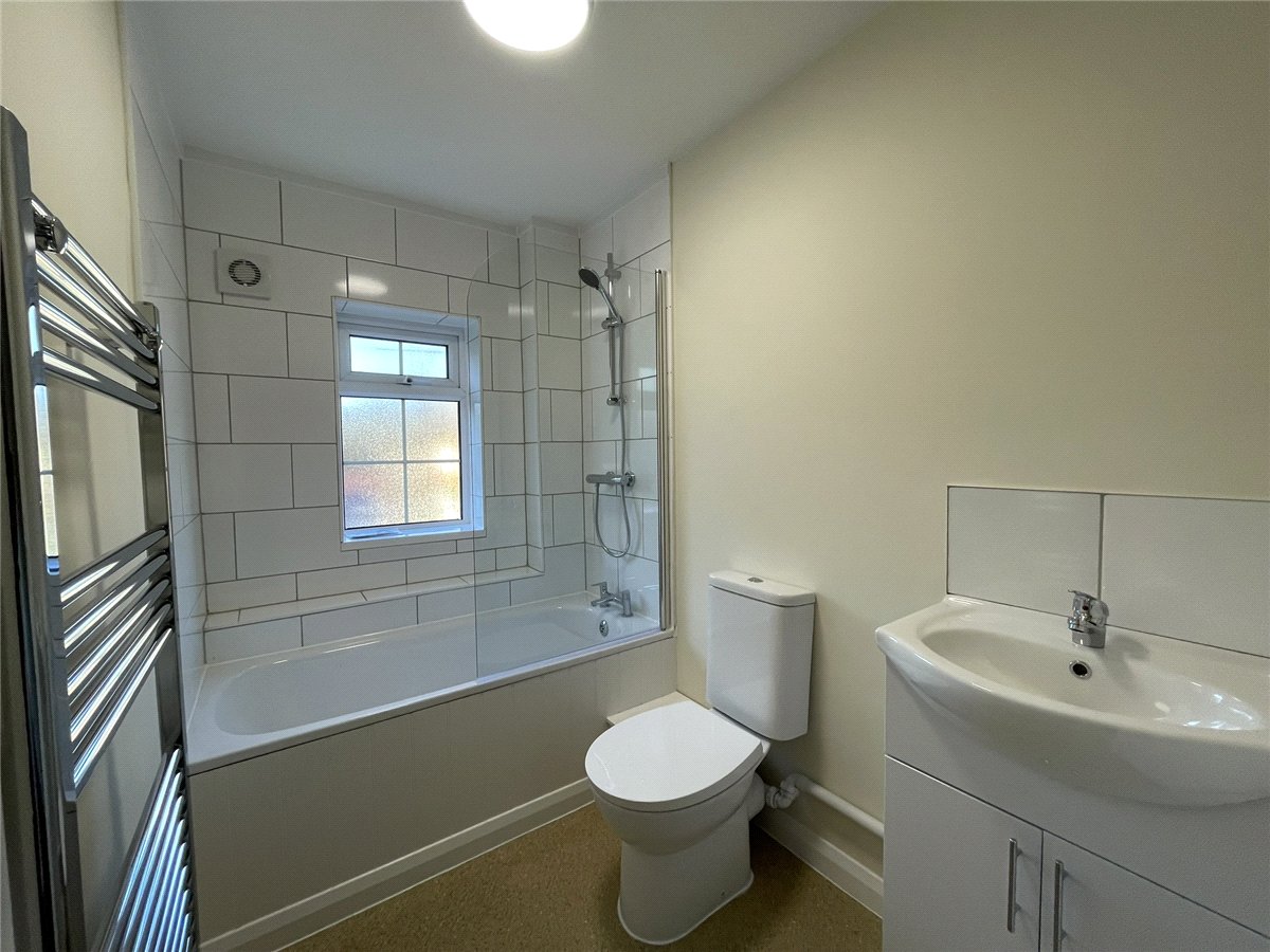 2 bedroom House, Castle Lane, Donnington, RG14 - Let Agreed, Image 1