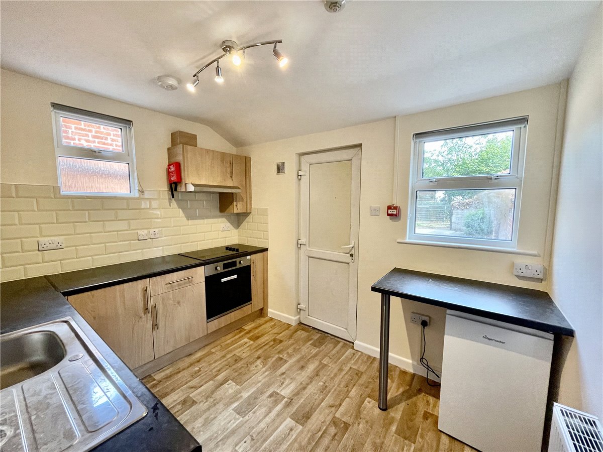 1 bedroom Flat, Cowley Road, Oxford, OX4 - , Image 4