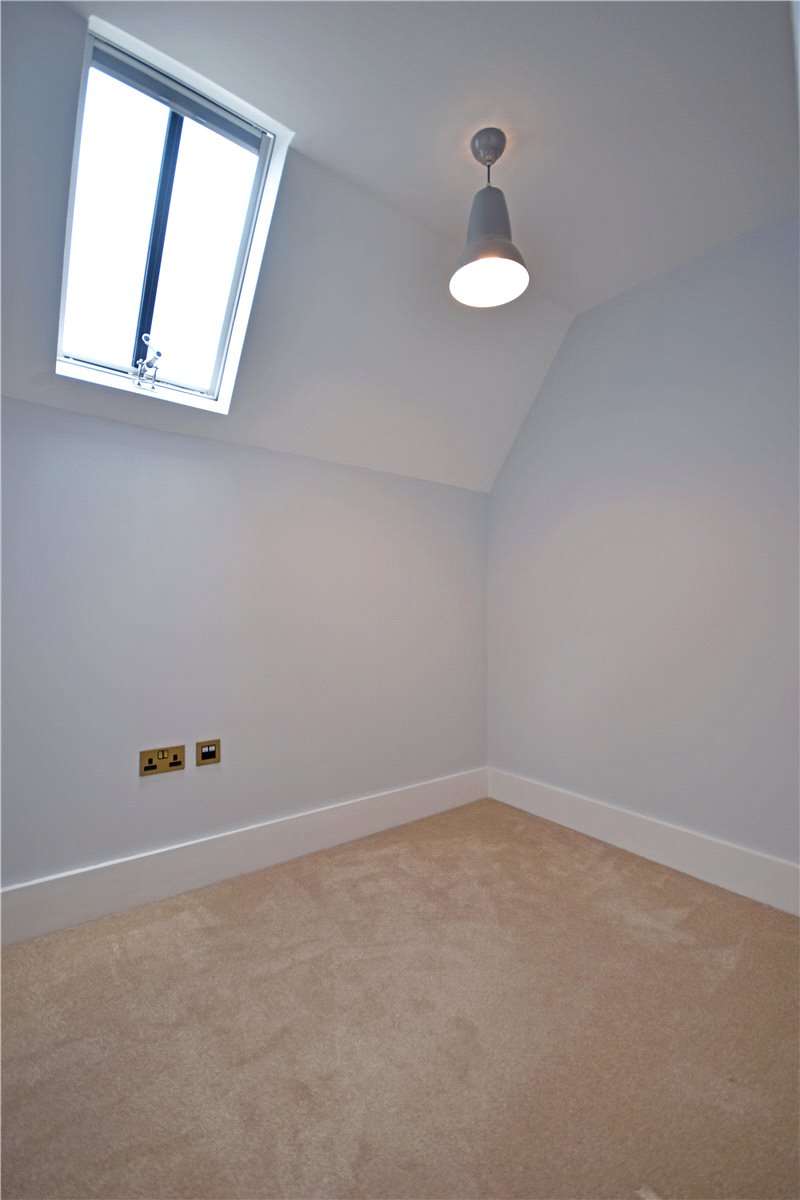 2 bedroom Flat, Lady Margaret Road, Cambridge, CB3 - , Image 5