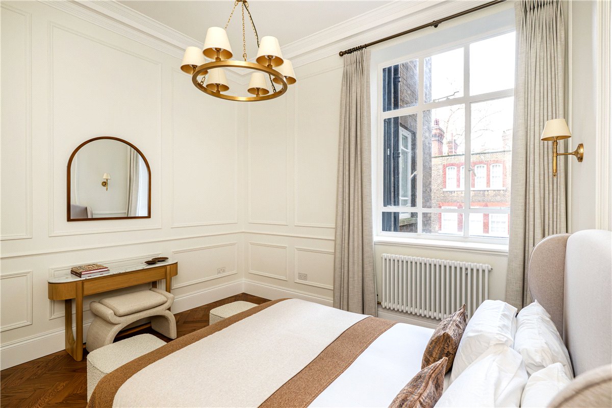 1 bedroom Flat, Upper Brook Street, Mayfair, W1K - Available, Image 15