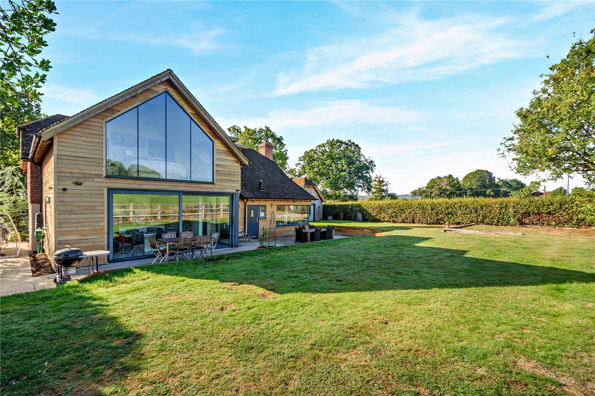 5 bedroom House, Enborne Street, Enborne, RG20 - Available, Image 28
