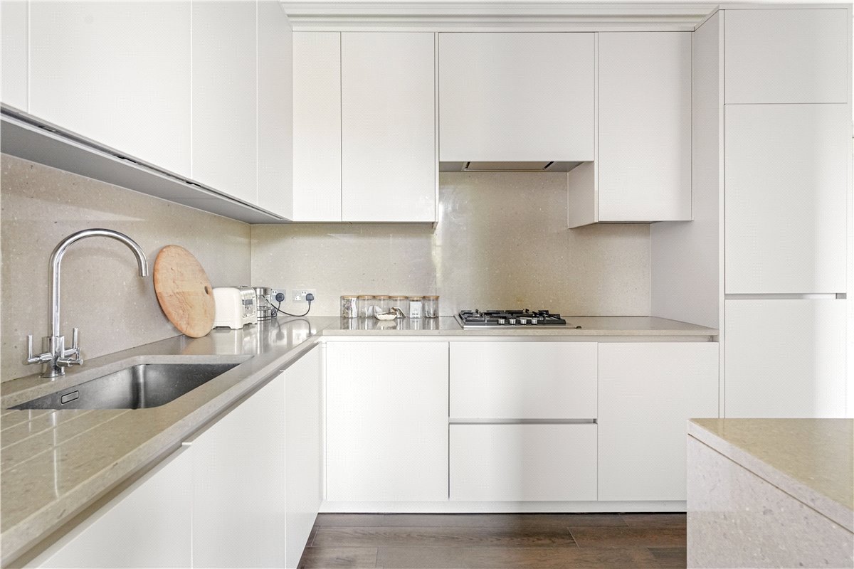 3 bedroom Flat, Addison Road, Holland Park, W14 - Available, Image 15