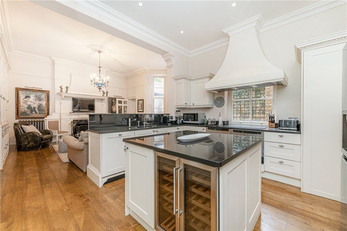 3 bedroom House, North Audley Street, London, W1K - Available, Image 24