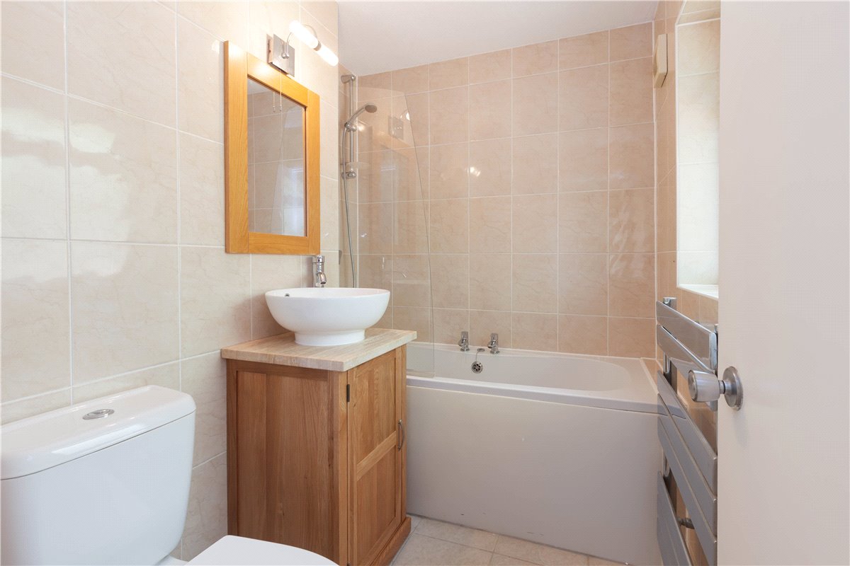 4 bedroom Bungalow, Shakespeare Drive, Bicester, OX26 - , Image 17