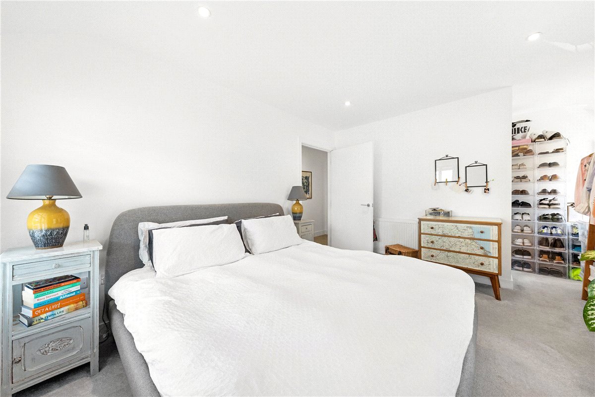 1 bedroom Flat, Ditton Grove, Esher, KT10 - Available, Image 7