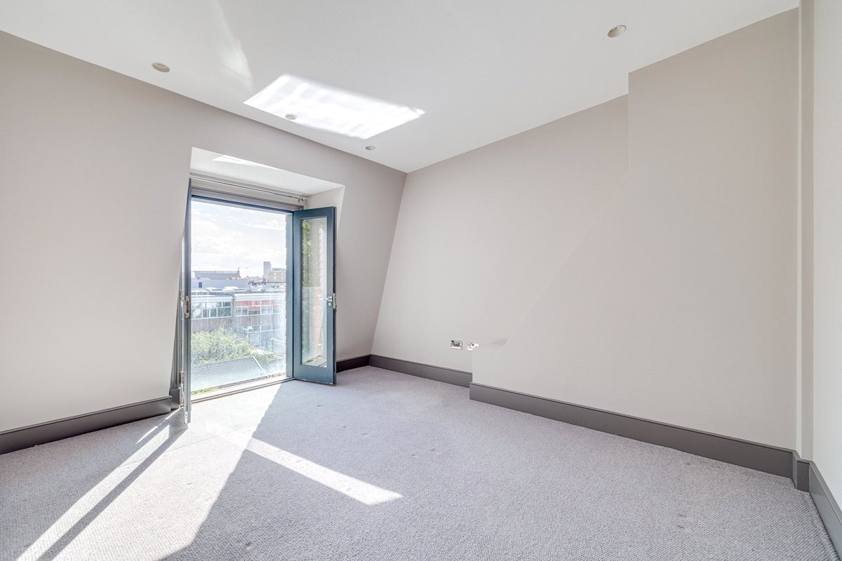 6 bedroom House, Daisy Lane, London, SW6 - , Image 30