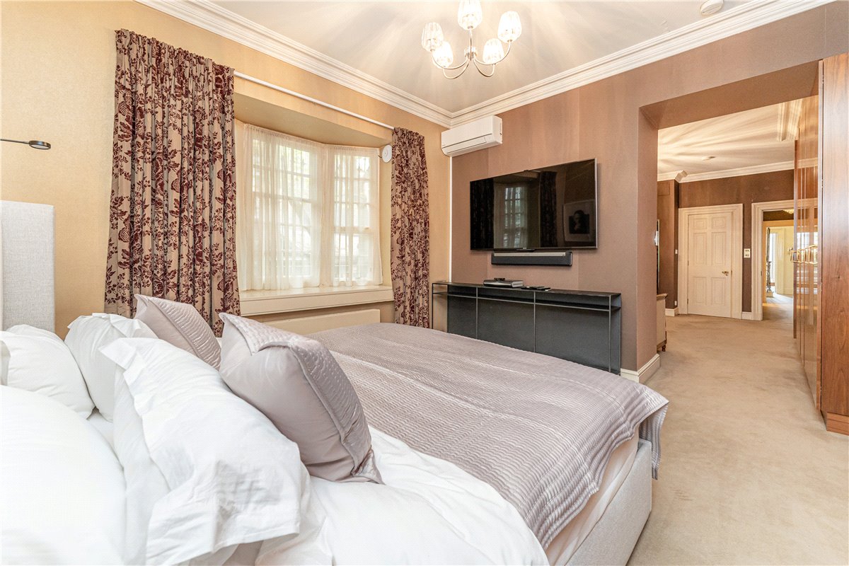 4 bedroom House, North Audley Street, Mayfair, W1K - Available, Image 3