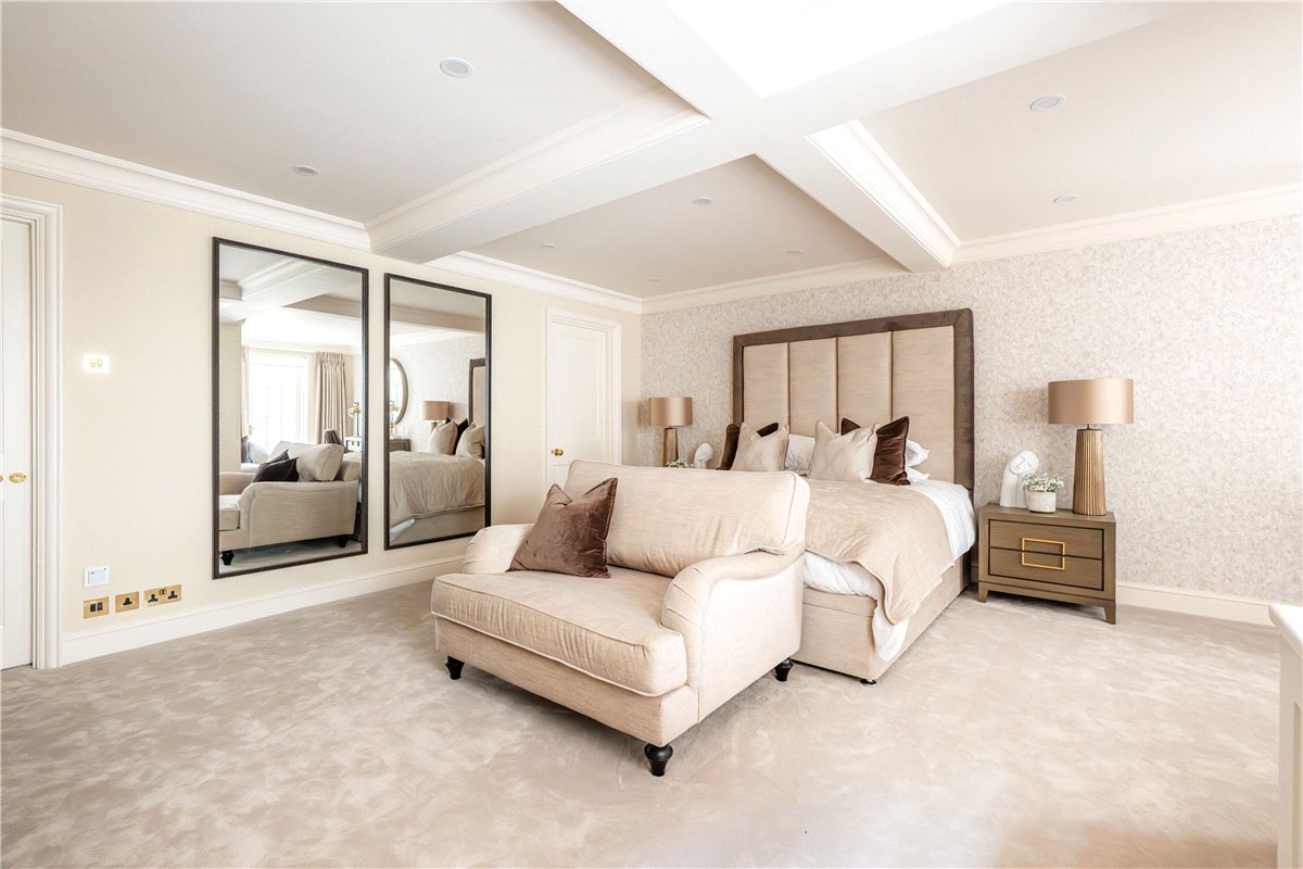 3 bedroom House, Woods Mews, Mayfair, W1K - Available, Image 27