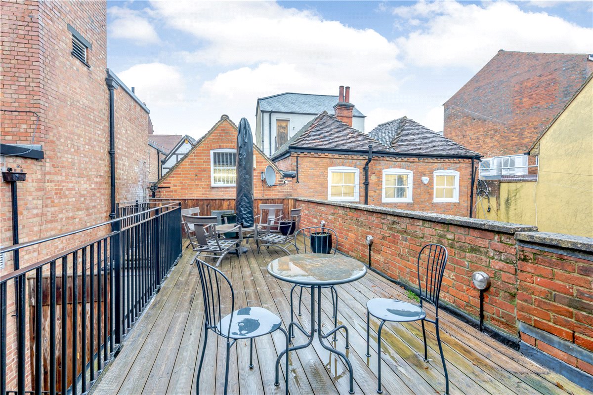 2 bedroom Flat, The Square, Winchester, SO23 - Available, Image 7