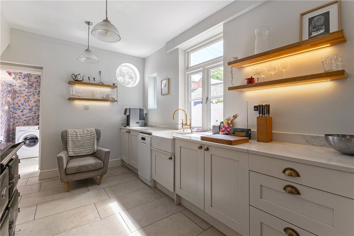 2 bedroom House, Knavesmire Crescent, York, YO23 - Available, Image 2