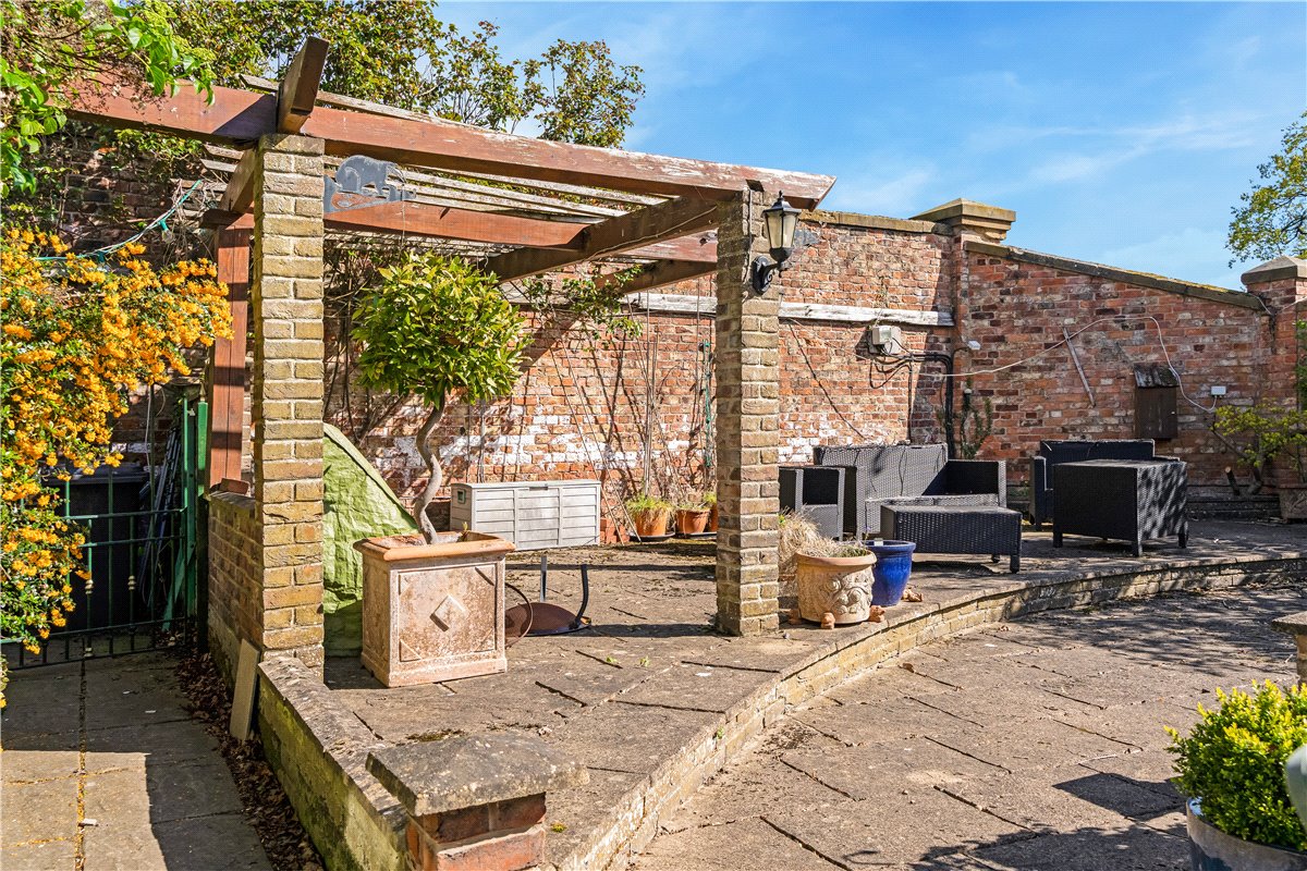 5 bedroom House, School Road, Hemingbrough, YO8 - Available, Image 10