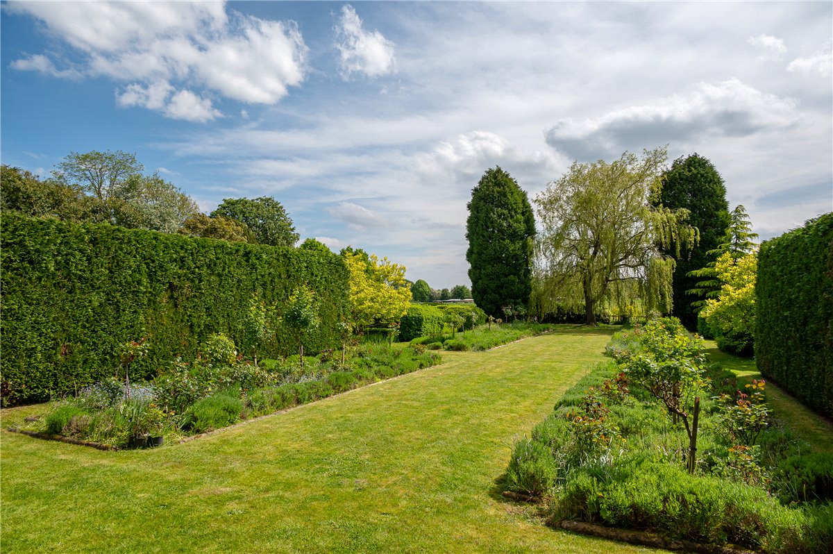6 bedroom House, Grimston Park, Grimston, LS24 - Available, Image 1