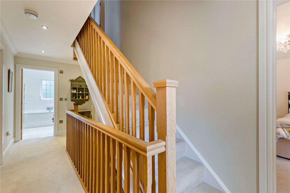 6 bedroom House, Monks Lane, Newbury, RG14 - Available, Image 22