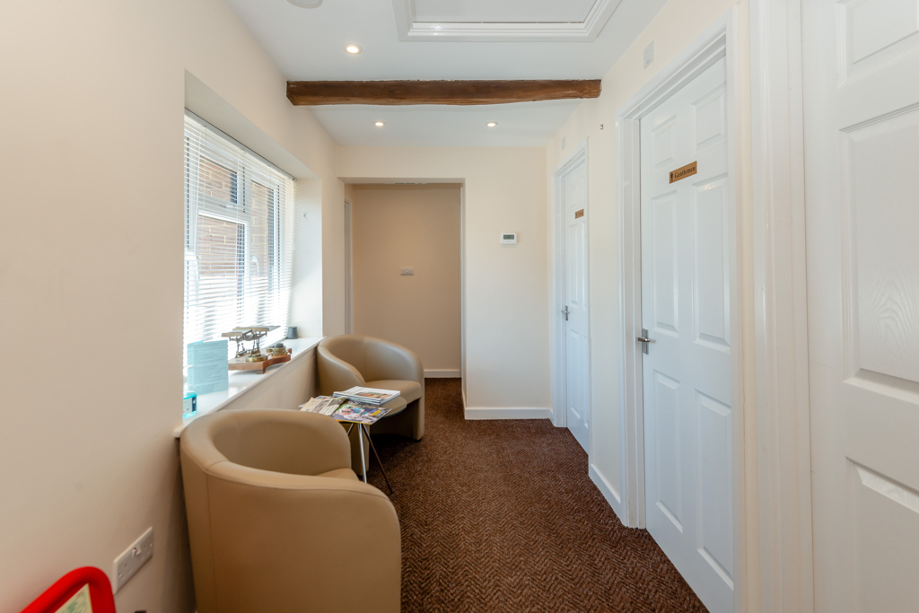 613 Sq Ft, Great Hampden, Great Missenden, HP16 - Available, Image 1