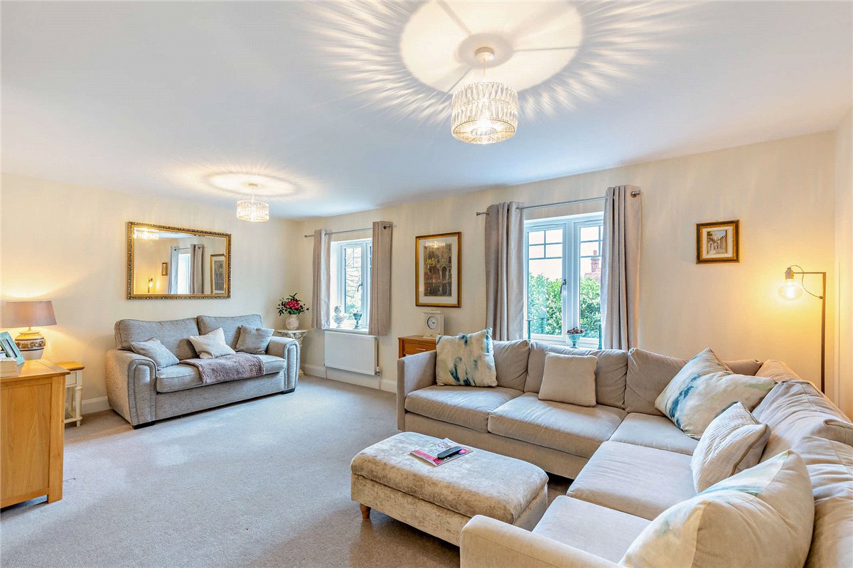 5 bedroom House, The Dolmans, Shaw, RG14 - Sold, Image 10
